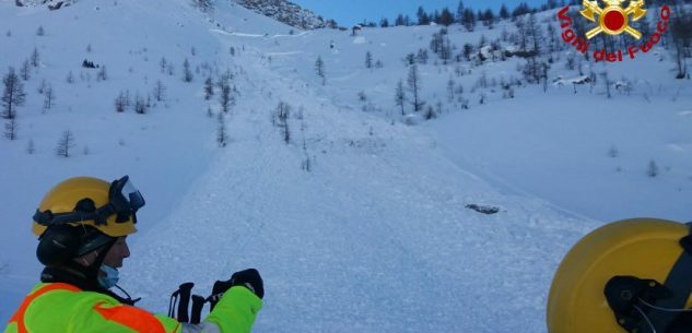 La Guida - Morto il 46enne travolto da una valanga in valle Maira