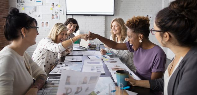 La Guida - Le donne e il lavoro non pagato per due mesi all’anno