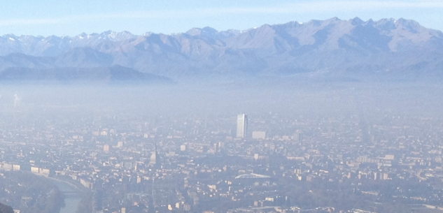 La Guida - Smog a Torino, indagati i vertici della Regione (dal 2015) e del Comune