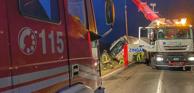 La Guida - Rimosso il camion uscito di strada a Crocera di Barge