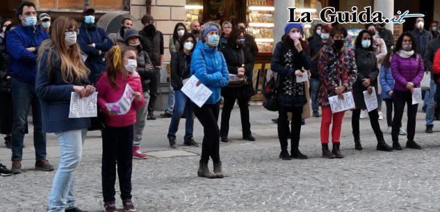 La Guida - “Riaprite le scuole!” (video)