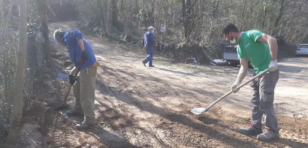 La Guida - Gli Alpini di Costigliole Saluzzo al lavoro nell’area di Santa Cristina