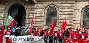 La Guida - A Cuneo la protesta dei lavoratori agricoli