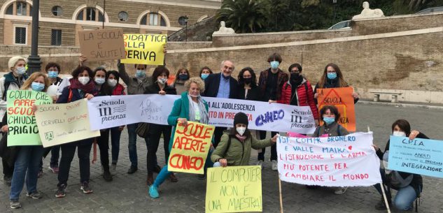 La Guida - Da Cuneo Roma per dire “Si alla scuola… in presenza”