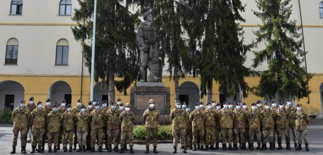 La Guida - A Cuneo l’omaggio dell’Esercito alle “penne nere” cadute