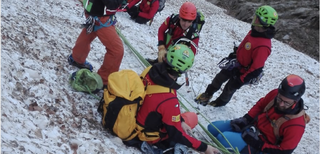 La Guida - Esercitazione del Soccorso Alpino di Cuneo in Valle Gesso