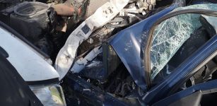 La Guida - Scontro frontale tra auto e furgone a Guarene