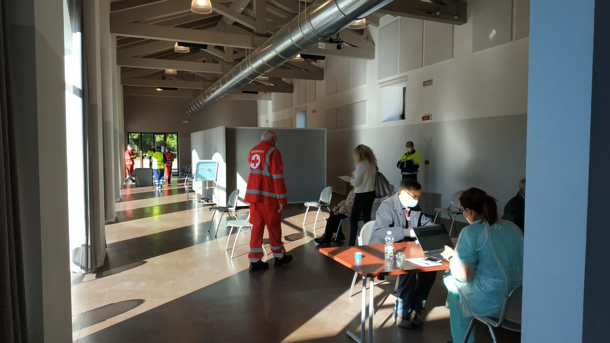 Beinette - vaccinazioni in sala Olivetti