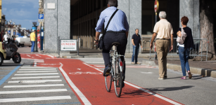 Dal 21 maggio le iscrizioni per gli incentivi a chi va al lavoro in bicicletta La Guida - Dal 21 maggio le iscrizioni per gli incentivi a chi va al lavoro in bicicletta