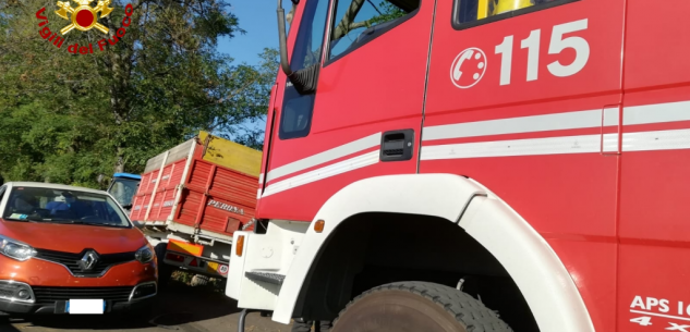 La Guida - Tre feriti in uno scontro tra auto e trattore