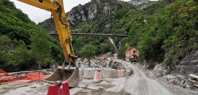 La Guida - I cantieri delle Gorges de Bergue in Val Roya (video)