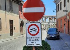 La Guida - Divieto per bici e monopattini nel centro di Costigliole