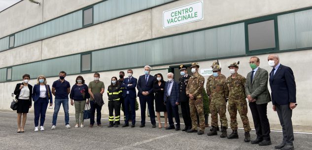 La Guida - Merlo, centro vaccinale aperto al territorio per lavorare insieme (video)