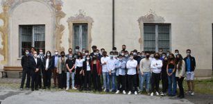 I papaveri degli studenti dei Geometri vincono il concorso nazionale La Guida - I papaveri degli studenti dei Geometri vincono il concorso nazionale