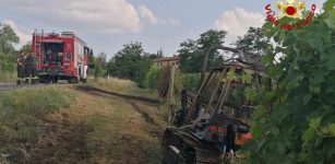 La Morra, trattore in fiamme a Rivalta, nessun ferito La Guida - La Morra, trattore in fiamme a Rivalta, nessun ferito