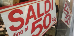 La Guida - Al via i saldi estivi, le aspettative di commercianti e clienti