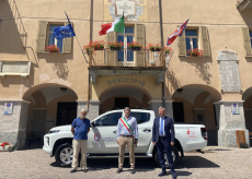 La Guida - La Lvia dona al comune di Valdieri un pick up