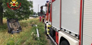 Auto fuori strada a Busca La Guida - Auto fuori strada a Busca