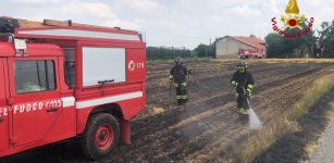 La Guida - Fiamme in un campo a San Chiaffredo di Busca