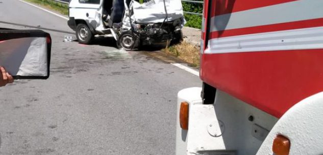 La Guida - Auto capottata sulla Torino-Savona