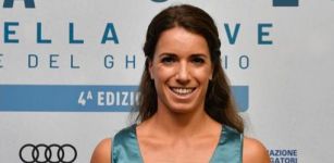 Marta Bassino premiata con il Fiocco d’oro a Cortina La Guida - Marta Bassino premiata con il Fiocco d’oro a Cortina