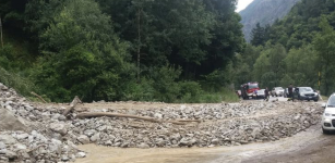 La Guida - Il maltempo colpisce ancora: una frana sulla strada per il Colle della Maddalena