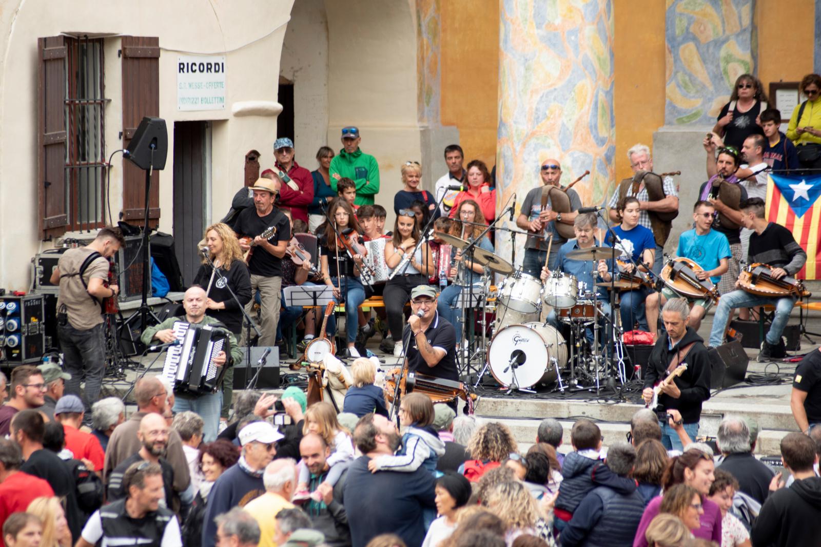 Concerto di Ferragosto dei Lou Dalfin a Castelmagno