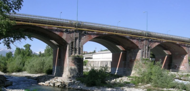 La Guida - Ponte storico sul Gesso, il 23 agosto iniziano i lavori di consolidamento