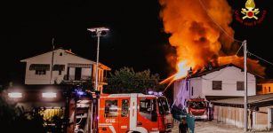 La Guida - In fiamme un’abitazione a Busca nella notte, gravi danni