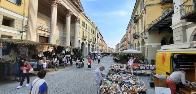 La Guida - Cuneo, mercato spostato da Piazza Galimberti a via Roma