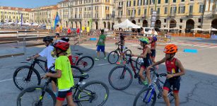 La Guida - Cuneo invasa da oltre mille giovani atleti e atlete del duathlon (video)