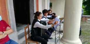 La Guida - Borgo, concerto di fisarmoniche in via Garibaldi