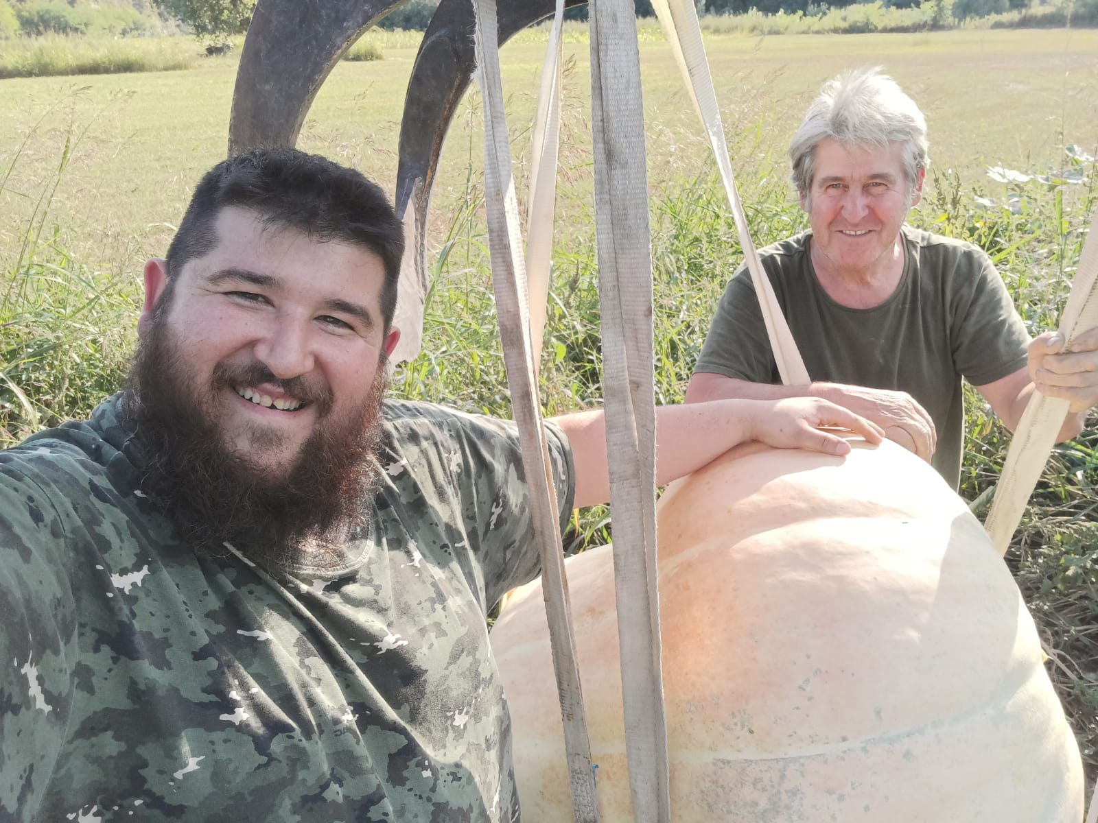 Farigliano - Andrea Bertone con il papà Italo