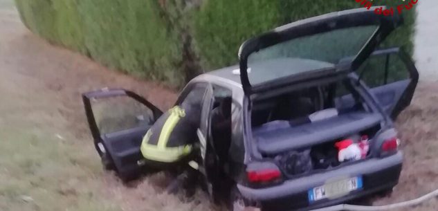 La Guida - Auto fuoristrada in uno scontro a Scarnafigi, un ferito