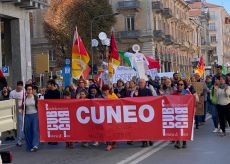 La Guida - Corteo a Cuneo in occasione dello sciopero generale indetto dai sindacati di base