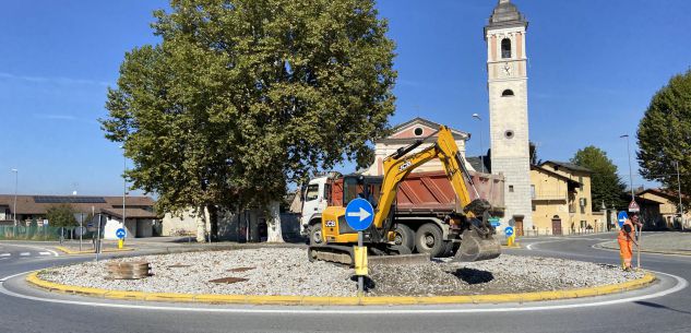 La Guida - Passatore, iniziati i lavori per sistemare la rotonda alla chiesa