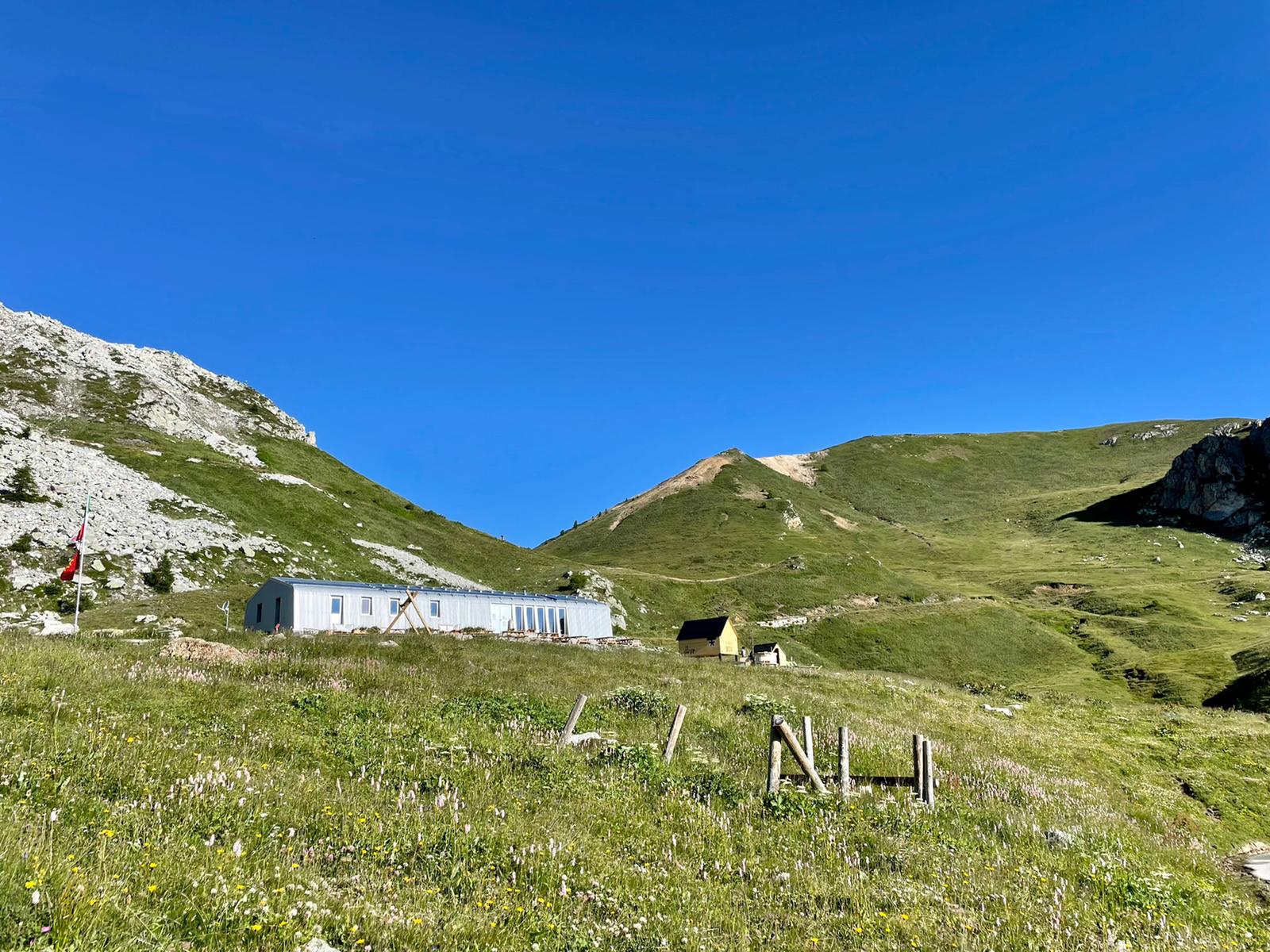 4. Correre con una forma di castelmagno dal Santuario al rifugio Fauniera