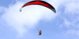 La Guida - Si ferisce durante un volo col parapendio, recuperato dal Soccorso alpino