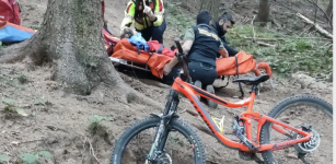 La Guida - Cade con la mountain bike, recuperato dal Soccorso alpino