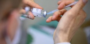 La Guida - 17.550 vaccini oggi contro il Covid, tra cui 10.972 terze dosi