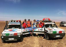 La Guida - Quattro cuneesi nei posti alti della Panda Raid nel deserto marocchino