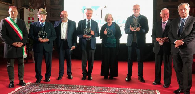 La Guida -  Emozione e riconoscenza alla cerimonia di consegna della quarta edizione del Premio Internazionale Res Publica