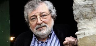 La Guida - Francesco Guccini al Toselli per Scrittorincittà