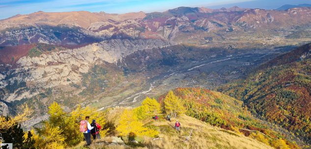 La Guida - L’anello del Monte Gias Vei (o Monte Alivè), i laghi di Valscura e del Claus