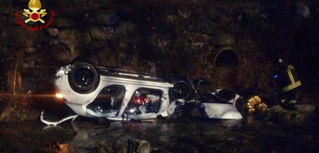 La Guida - Auto nel torrente sulla strada da Vernante e Palanfrè, quattro ragazzi coinvolti