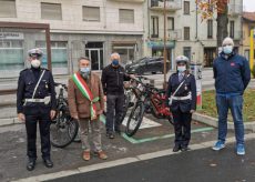 La Guida - Verzuolo, nuova stazione di ricarica elettrica per bici e auto