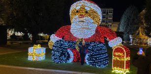 La Guida - Cuneo, prove di accensione delle luminarie natalizie