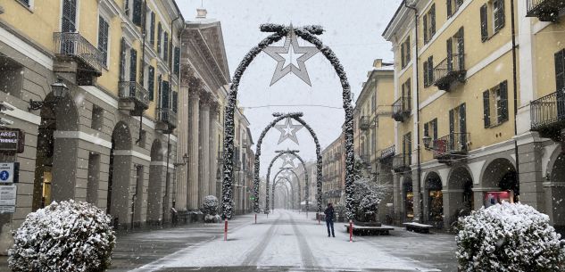 La Guida - La pianura del Cuneese si è svegliata sotto la neve