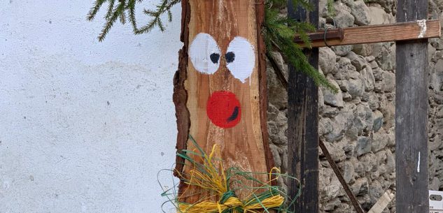 La Guida - Gli addobbi natalizi creati dai bambini di Rore