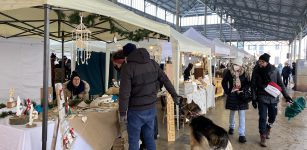 La Guida - Mercatini natalizi in piazza Virginio a Cuneo